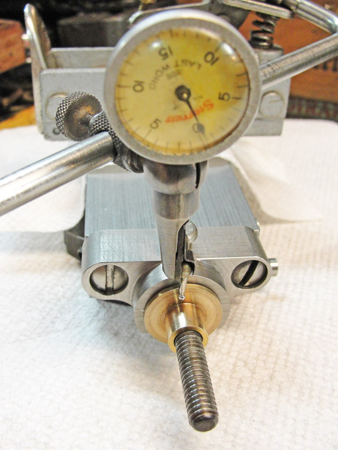 Adjusting the end play of the top slide