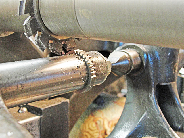 Solid arbor for gear cutting on the Atlas milling machine