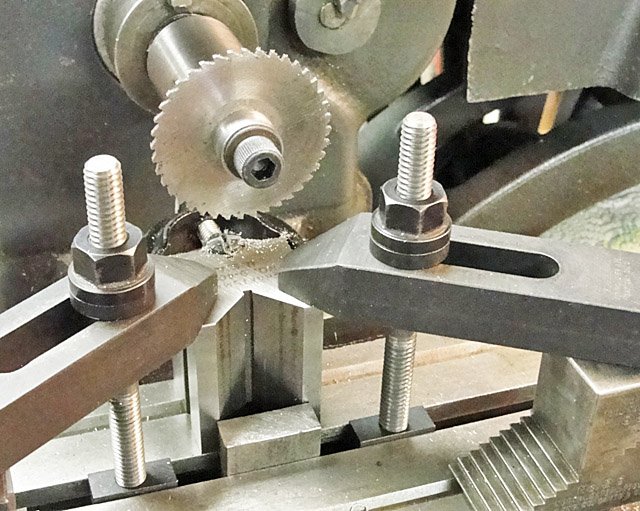 Slotting setup in Atlas milling machine